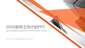Modelo de PPT de plano de trabalho com polígonos laranja e fundo arquitetônico moderno