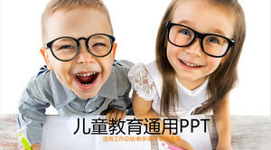 Unduhan gratis template PPT pelatihan pendidikan anak
