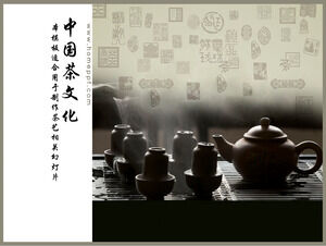 Template slideshow budaya teh Cina dengan latar belakang set teh pot tanah liat ungu