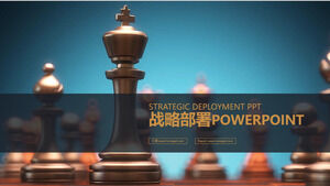 Шаблон PPT для организации работы по стратегическому развертыванию на шахматном фоне