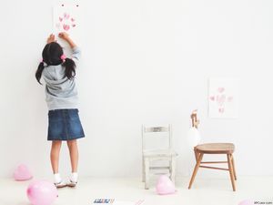 Dzieci malowanie na ścianie eleganckie tło ppt